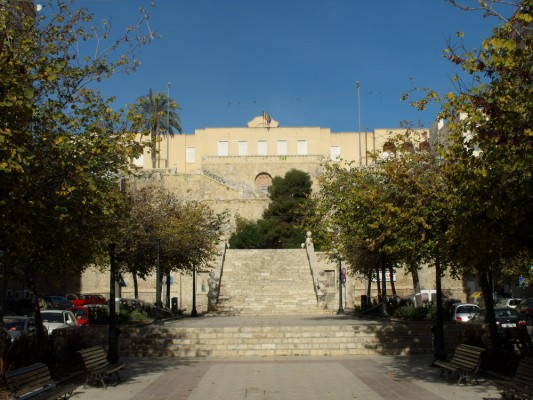 El bipartito de Alicante plantea otorgar la Medalla de Oro al Instituto Jorge Juan por su 175 aniversario