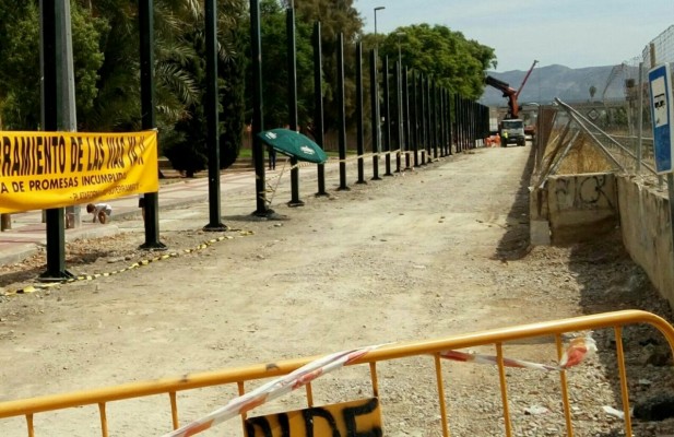 Hostemur advierte: el retraso de la llegada del AVE es