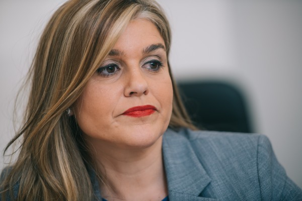 Eva Ortiz: 