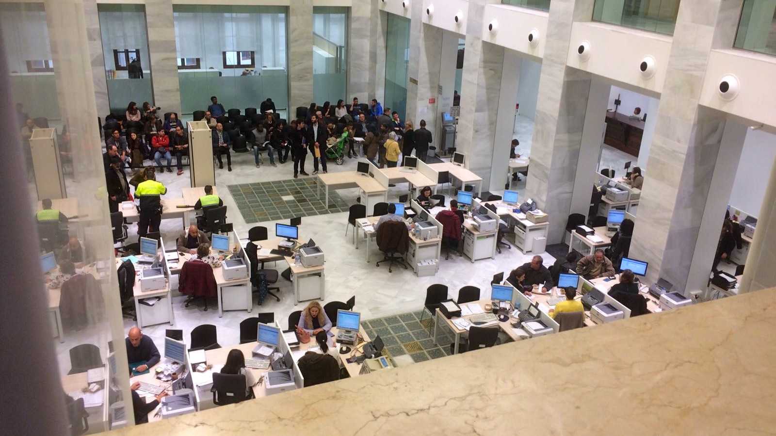 Puntos por objetivos: el Ayuntamiento de València 'motiva' a sus funcionarios para agilizar las licencias