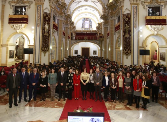“Queremos que las mujeres no abandonen la carrera científica”

