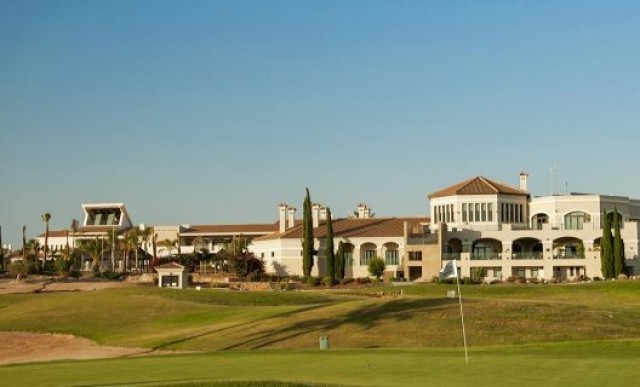 El Sheraton de Fuente Álamo niega reducciones de plantilla y alude a reemplazos de personal