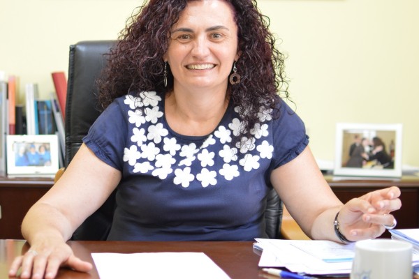 Beatriz Miguel se posiciona como primera mujer rectora de una universidad pública de la Región