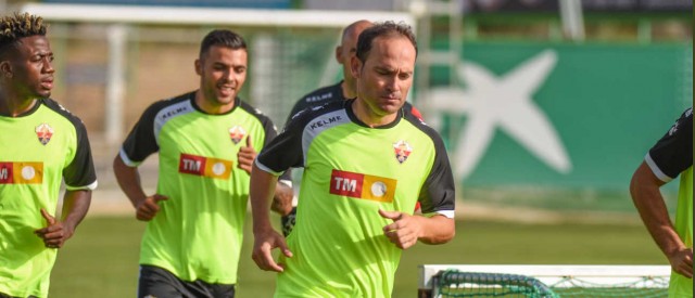 El Elche comienza los entrenamientos sin sus últimos fichajes
