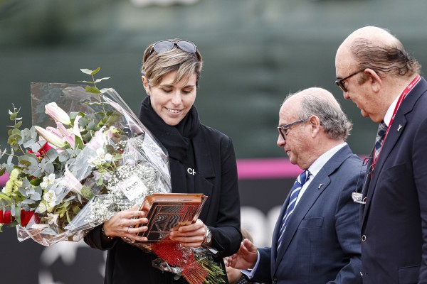 La yeclana María José Martínez, retirada en diciembre, es homenajeada por la RFET