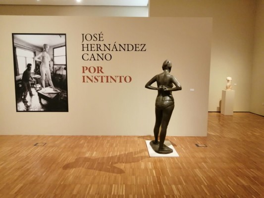 La delicadeza de Hernández Cano invade el Mubam: se cumple el deseo del escultor