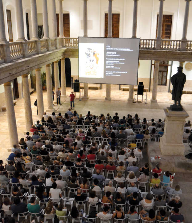 Dos cicles nocturns de cinema sobre festes i la part fosca de l'espectacle a La Nau