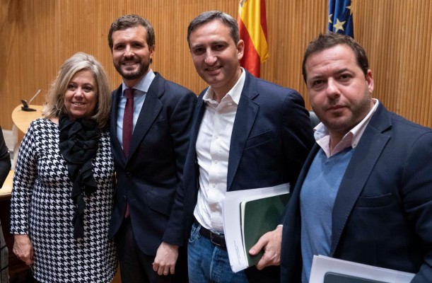 Macarena Montesinos, portavoz adjunta en el Congreso; Sánchez, de Medio Ambiente y Almodóbar, de Turismo