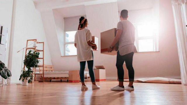 La mitad de jóvenes valencianos de entre 30-34 años está en riesgo de exclusión