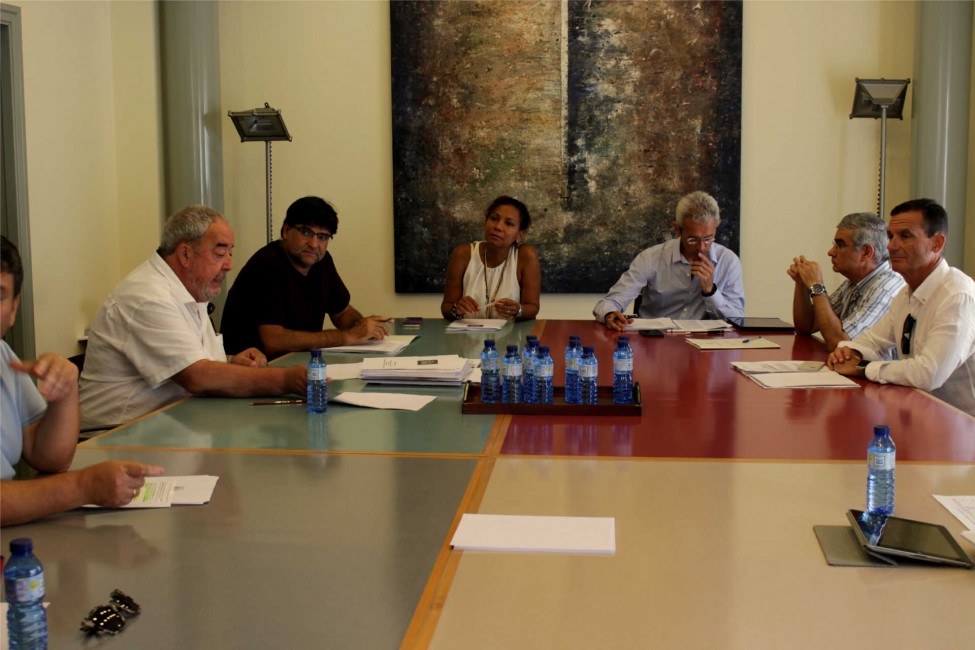 Los miembros del comité ejecutivo del Patronato Municipal de Vivienda. - 