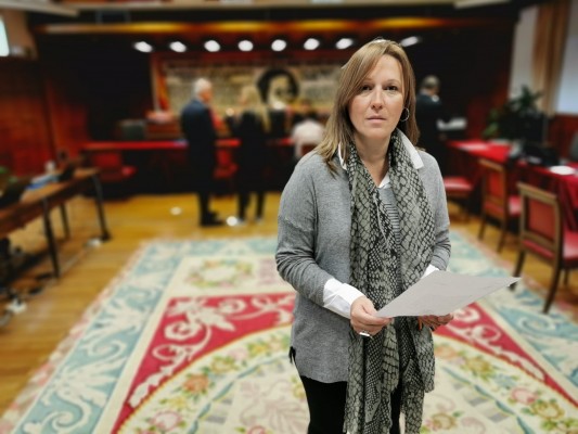 Lourdes Retuerto, viceportavoz de la comisión de Defensa Nacional en el Senado