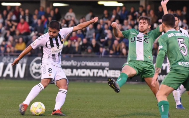 Carles Salvador supera a Campos como futbolista del Castellón con más minutos en Liga
