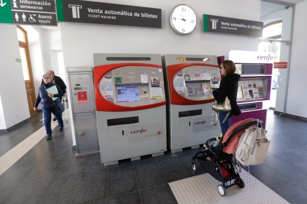 Cinco millones para El Carmen, una estación de quita y pon con los días contados