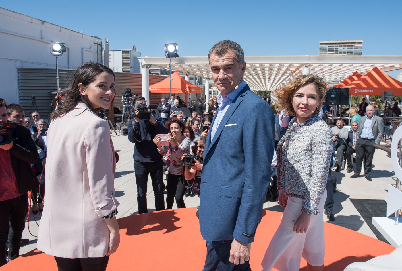 La portavoz de Cs en el Congreso, Inés Arrimadas; y los diputados Toni Cantó y Marta Martín. Foto: RAFA MOLINA - 