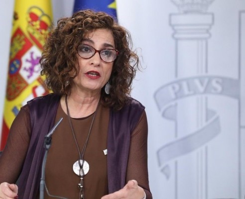 El Gobierno aprueba la subida del salario mínimo a 950 euros este año