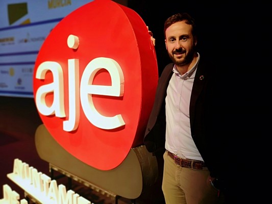 Ginés Ángel García (presidente AJE): 