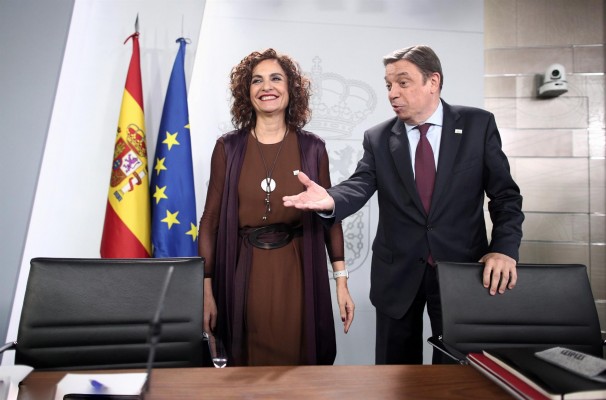 El Gobierno convoca para este viernes el Consejo de Política Fiscal y Financiera para trasladar la nueva senda