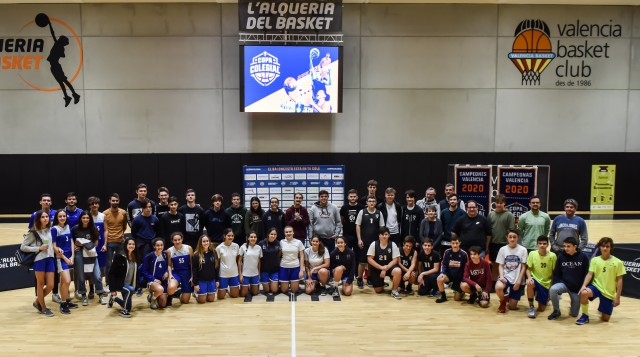 La Copa Colegial se estrenó en L'Alqueria del Basket
