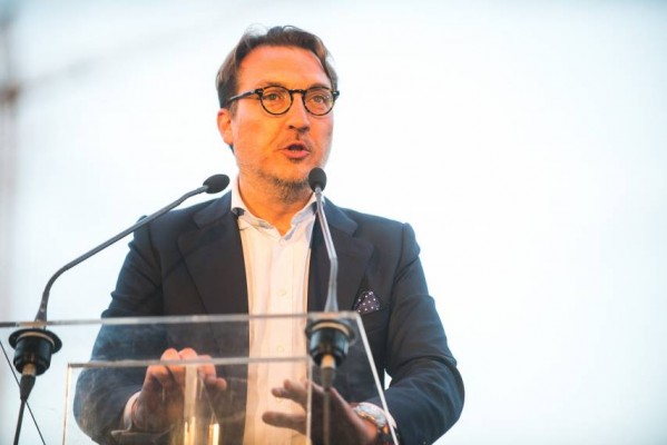 Catalán dice que el Levante aún debe vender antes de 30 de junio