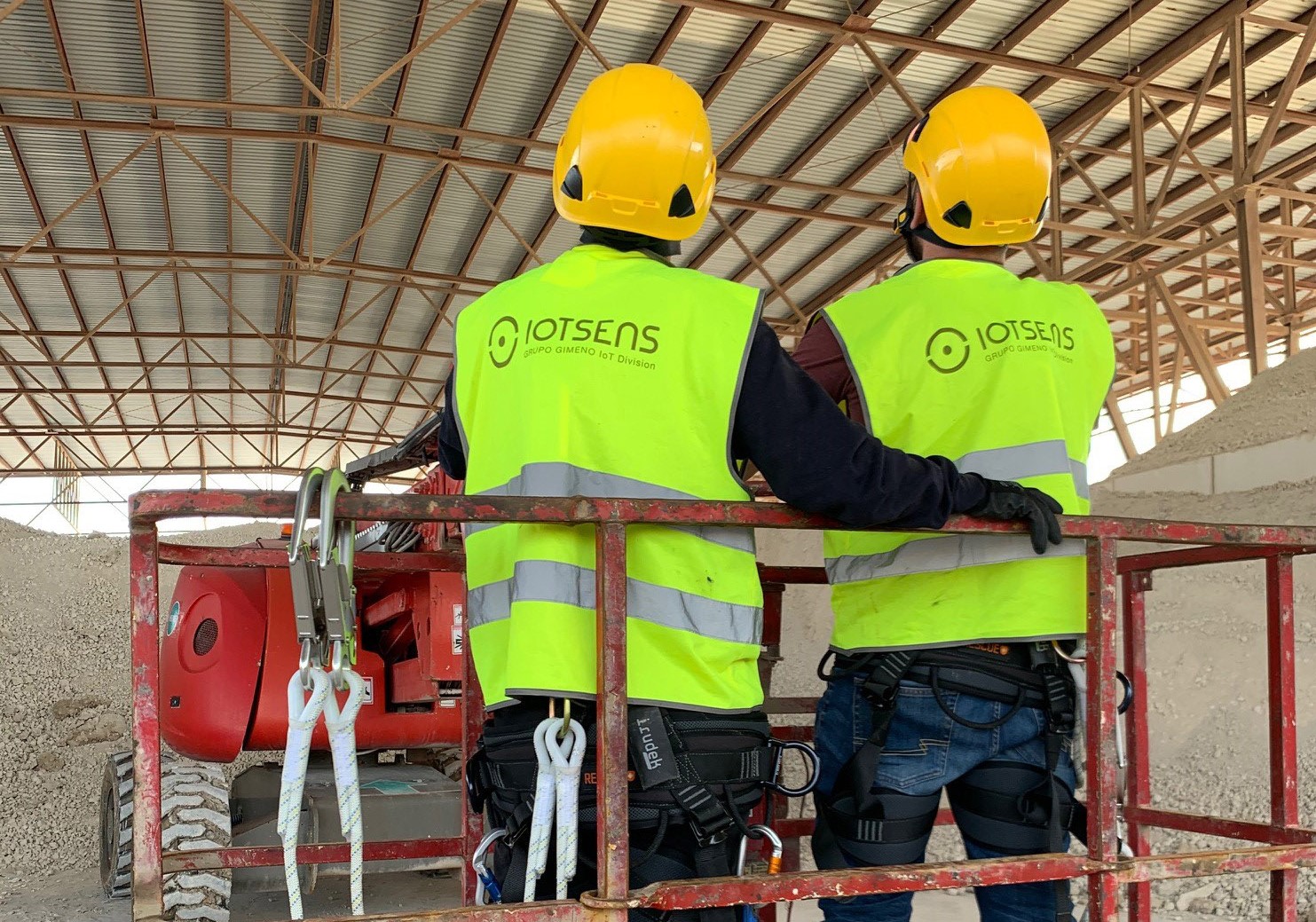 Iotsens transforma la campa de Gimeno Logística Portuaria en un almacén inteligente