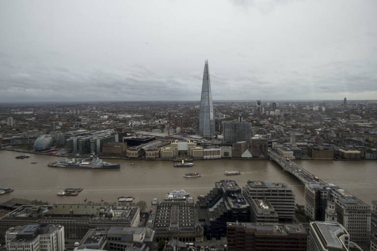 El 52 % de las empresas españolas en Reino Unido se plantea cambios societarios
