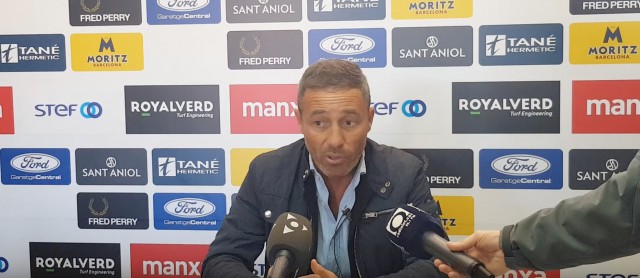 Óscar Cano lamenta el desajuste defensivo en un partido 