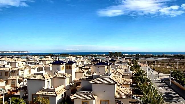 Los británicos 'valencianos' se despiertan tranquilos: el Brexit no afecta en el día a día
