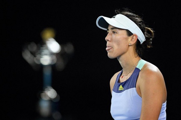 Muguruza se escurre ante Kenin en la final del Open de Australia
