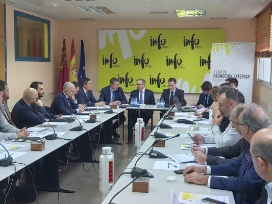 Kazajistán, un mercado casi virgen para los empresarios murcianos