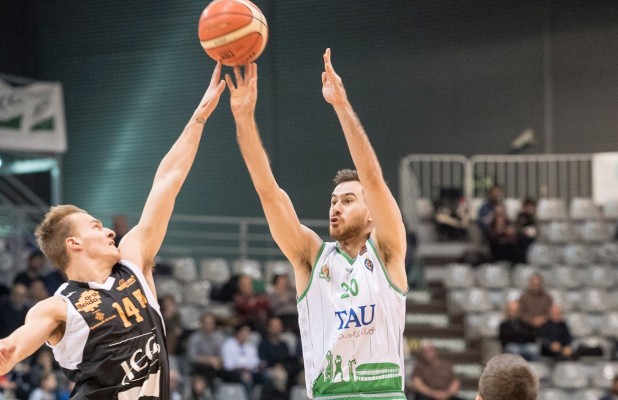 El TAU desperdicia una renta de 20 puntos ante el Lleida y sufre su quinta derrota seguida (87-80)