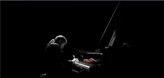Música experimental y arte sonoro en un concierto del pianista José Luis Miralles 
