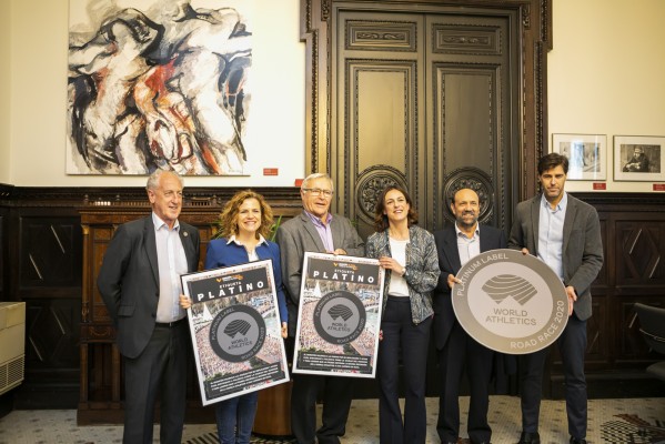 Valencia empieza a celebrar el 40 aniversario del Maratón con su histórica Etiqueta Platino