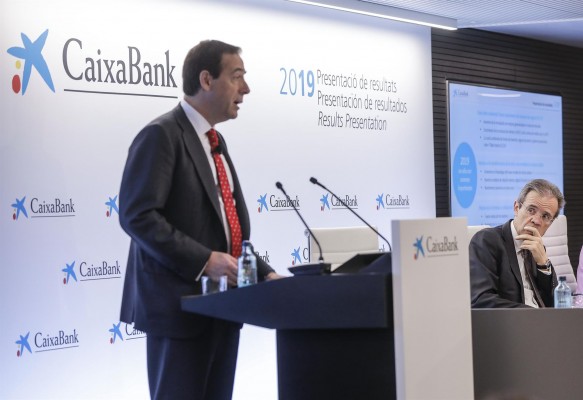 CaixaBank asegura que no cobrará a particulares por sus depósitos pese a los tipos bajos