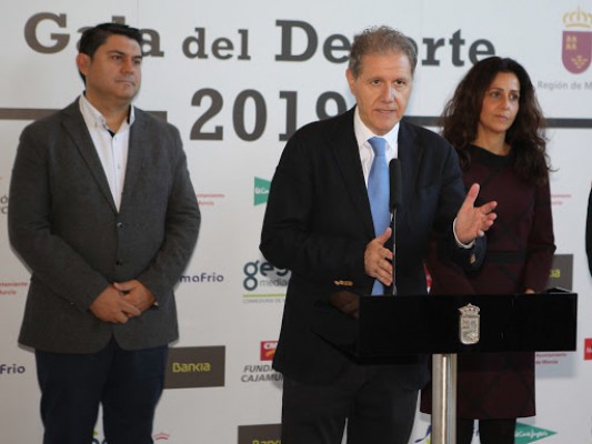 Juan de Dios Martínez deja la presidencia de los periodistas deportivos tras 12 años