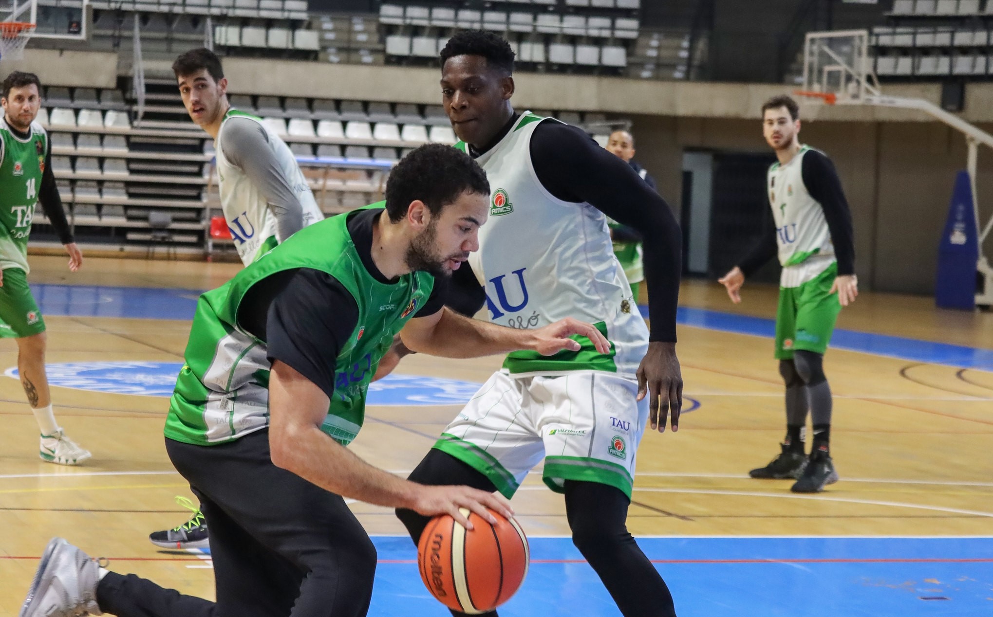 El TAU Castelló viaja a Lleida con el propósito de frenar su mala dinámica