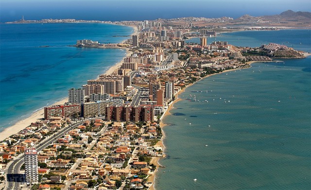 Murcia recibió en 2019 más viajeros en apartamentos y camping, pero menos tiempo