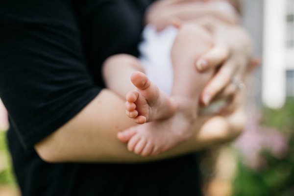 La ampliación del permiso de paternidad eleva un 12% el gasto en prestaciones 