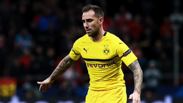 El Villarreal, a punto de cerrar el fichaje de Alcácer  
