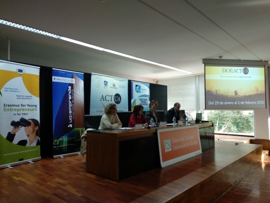 Consejos de cuatro emprendedoras de Alicante para iniciar nuevos proyectos y startups