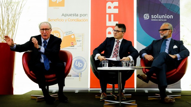 Gay de Liébana invita a los cítricos a seguir el modelo innovador del azulejo para sortear su crisis