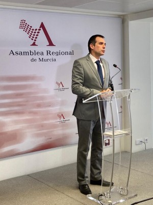 Vox avisa: no apoyará los Presupuestos si Miras cambia las condiciones del 'pin parental'