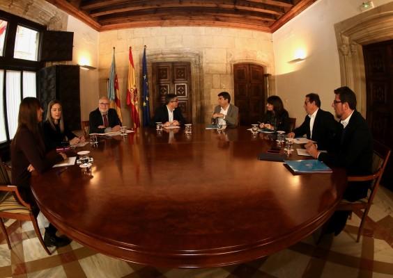 La buena sintonía entre Diputación y Generalitat se atasca: buenas palabras, ninguna decisión