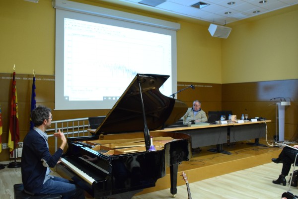 Arte y ciencia en DivulgArte: la unión de la música y la física a través del sonido