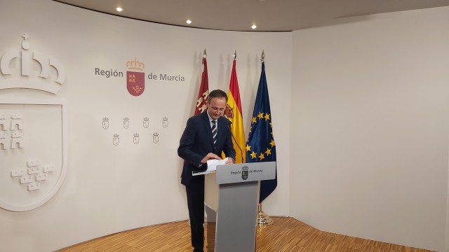 La rebaja del IRPF autonómico supondrá un ahorro medio de 50 euros a 300.000 contribuyentes 