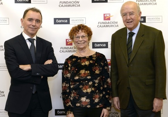Bankia y Fundación Cajamurcia destinan más de 28.000 euros 
a las personas con alzhéimer   
