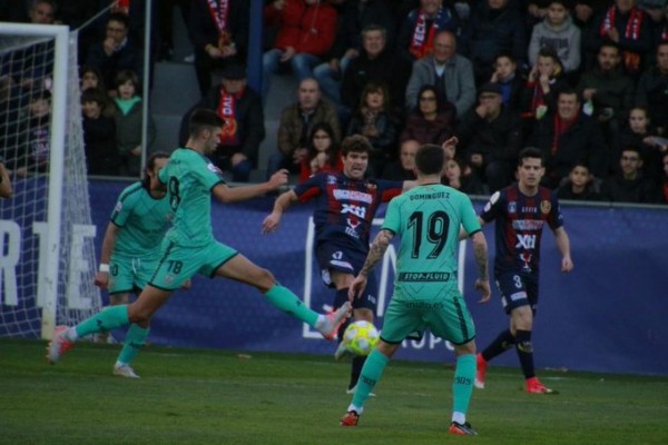 El Yeclano gana y hasta golea los días que no juega tan bien (4-1)