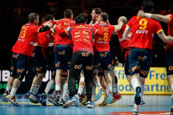 Los 'Hispanos' se coronan campeones de Europa y sellan el billete para Tokio