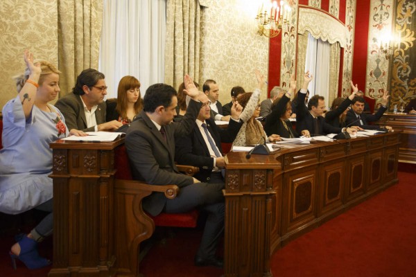 La oposición permite lanzar 23 millones en obras para Alicante pese a no verlas prioritarias