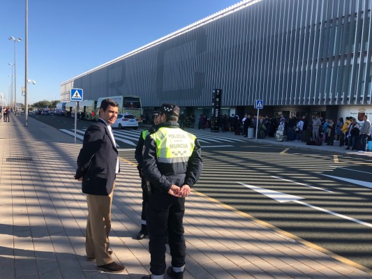 El aeropuerto de Corvera acogió 235 vuelos en cinco días por el cierre de la terminal de Alicante