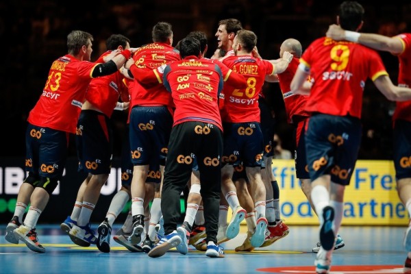 Oro y Tokio esperan a los Hispanos en la final ante Croacia